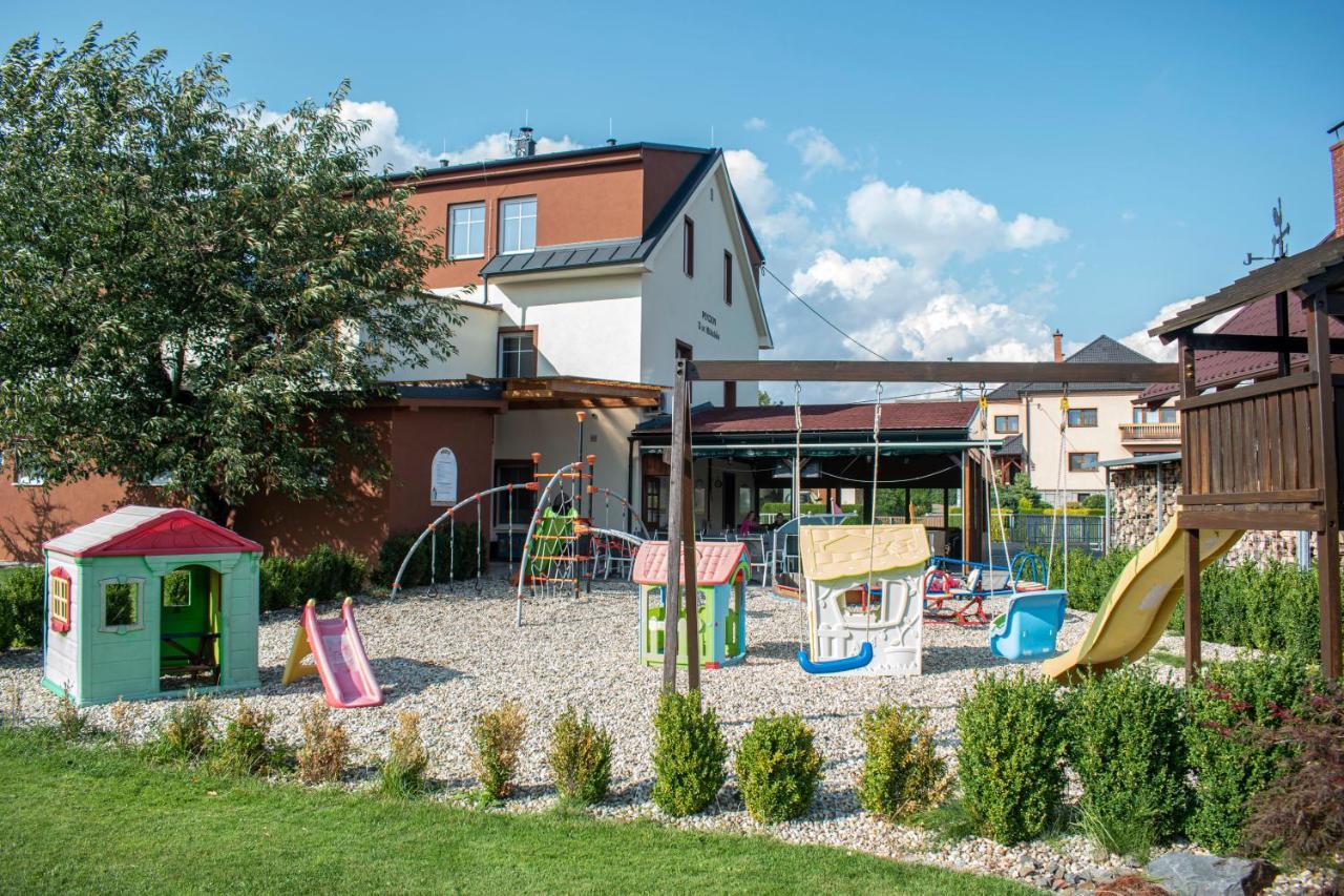 Hostinec A Penzion U Sv. Mikulase Hat Экстерьер фото